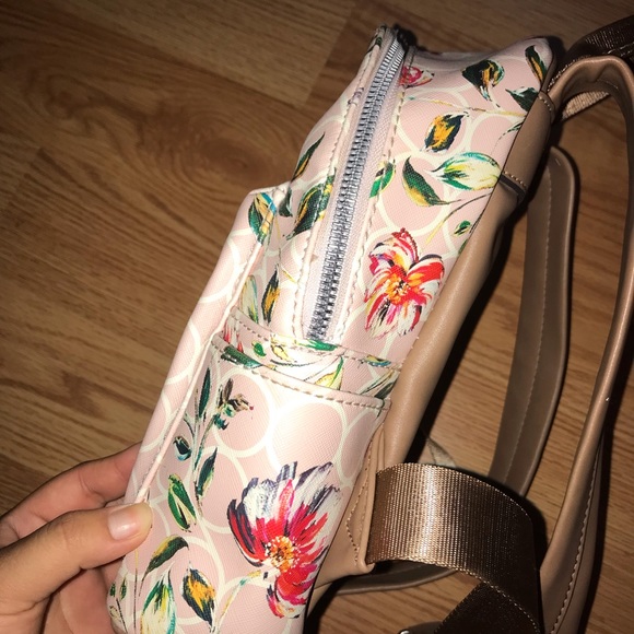 Small floral backpack - Picture 2 of 4